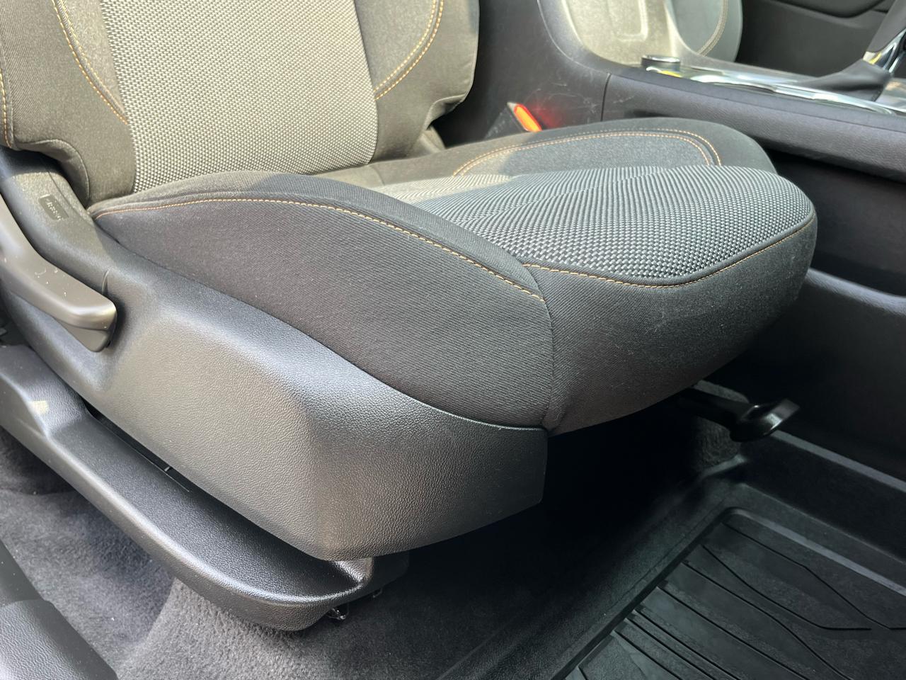 Chevrolet Traverse FWD 4dr LS w/1LS 2020