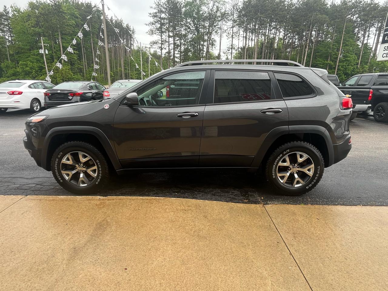 Jeep Cherokee 4WD 4dr Trailhawk 2016