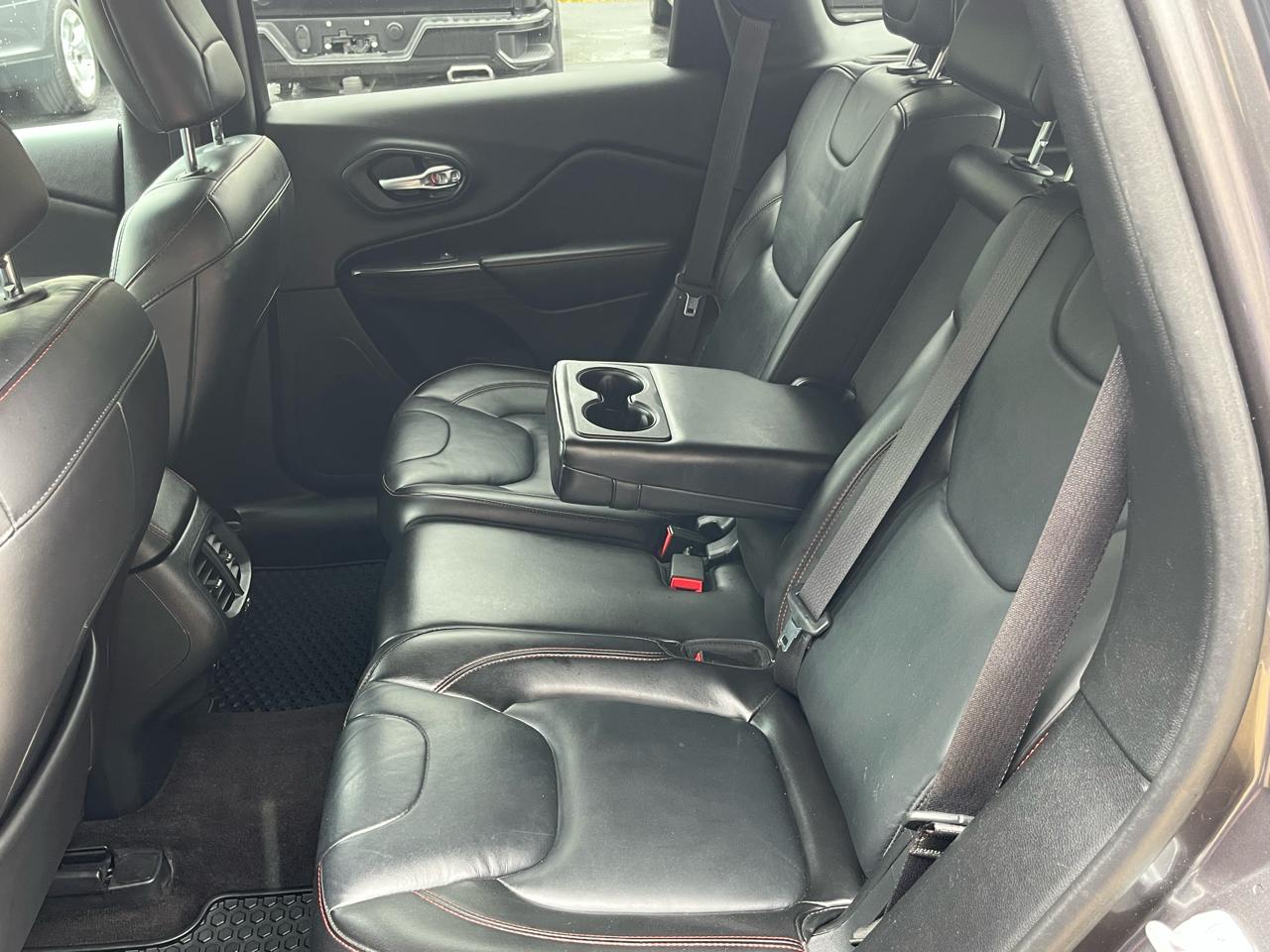 Jeep Cherokee 4WD 4dr Trailhawk 2016