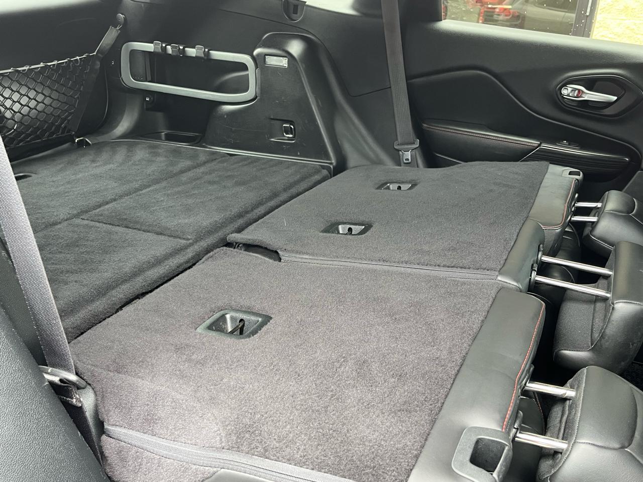 Jeep Cherokee 4WD 4dr Trailhawk 2016