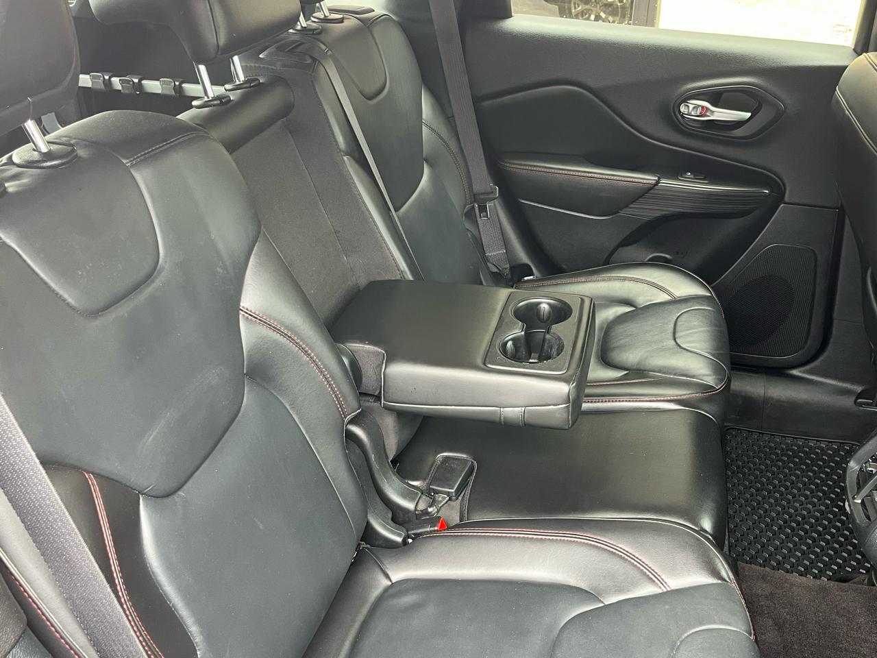 Jeep Cherokee 4WD 4dr Trailhawk 2016