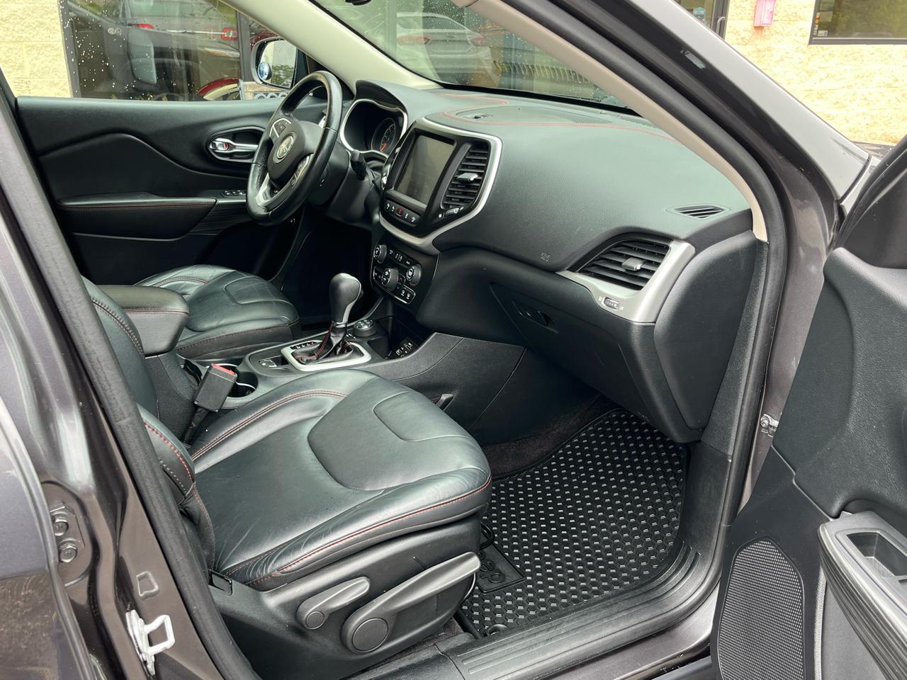 Jeep Cherokee 4WD 4dr Trailhawk 2016