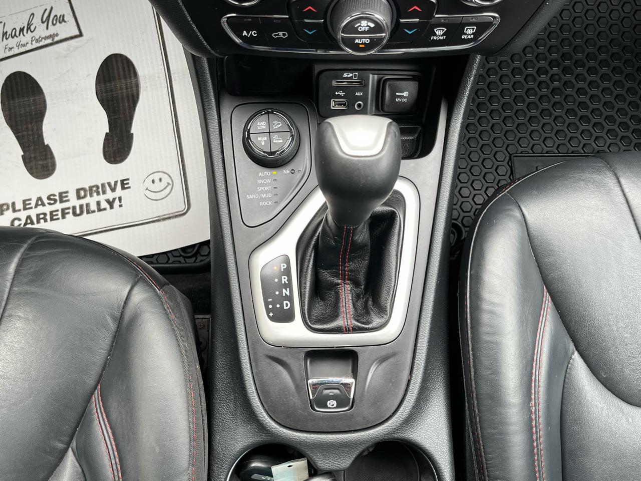 Jeep Cherokee 4WD 4dr Trailhawk 2016