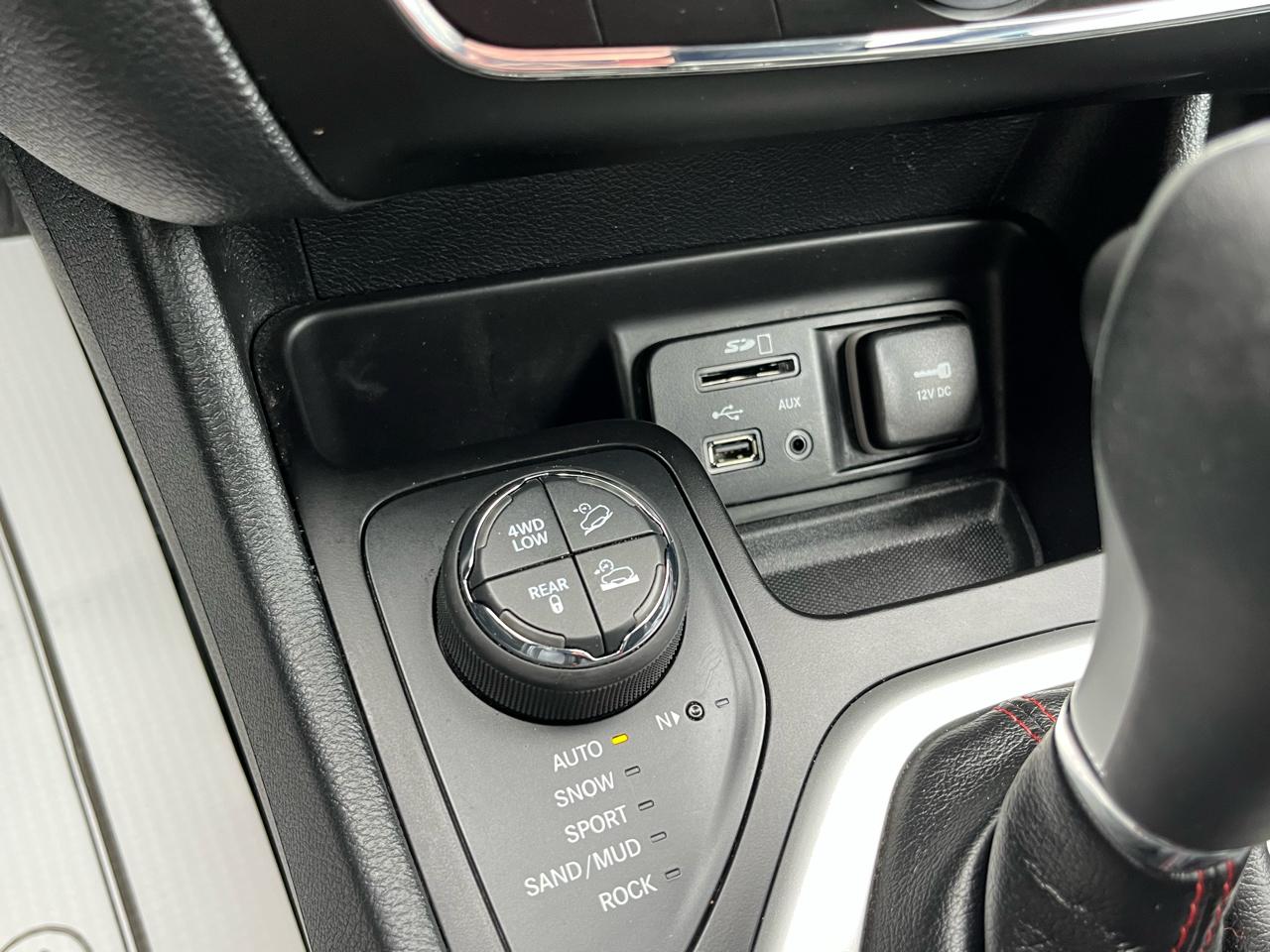 Jeep Cherokee 4WD 4dr Trailhawk 2016