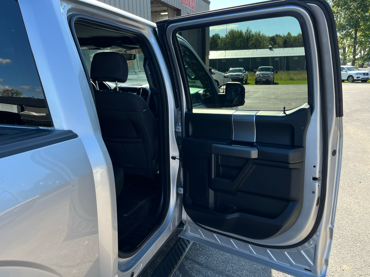 Ford F-150 XLT SuperCrew 5.5-ft. Bed 4WD 2016 Ford F-150 XLT SuperCrew 5.5-ft. Bed 4WD 2016