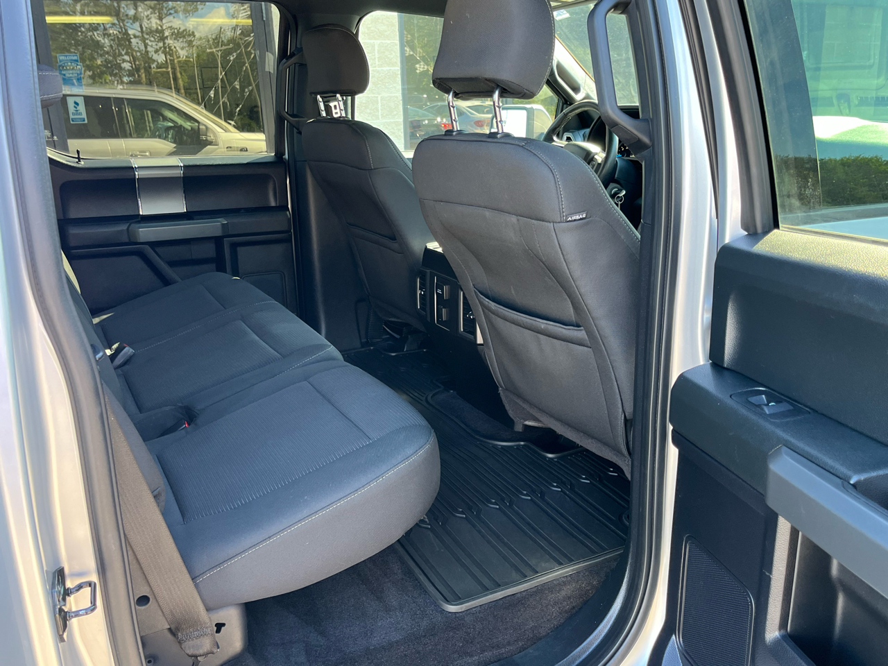 Ford F-150 XLT SuperCrew 5.5-ft. Bed 4WD 2016 Ford F-150 XLT SuperCrew 5.5-ft. Bed 4WD 2016