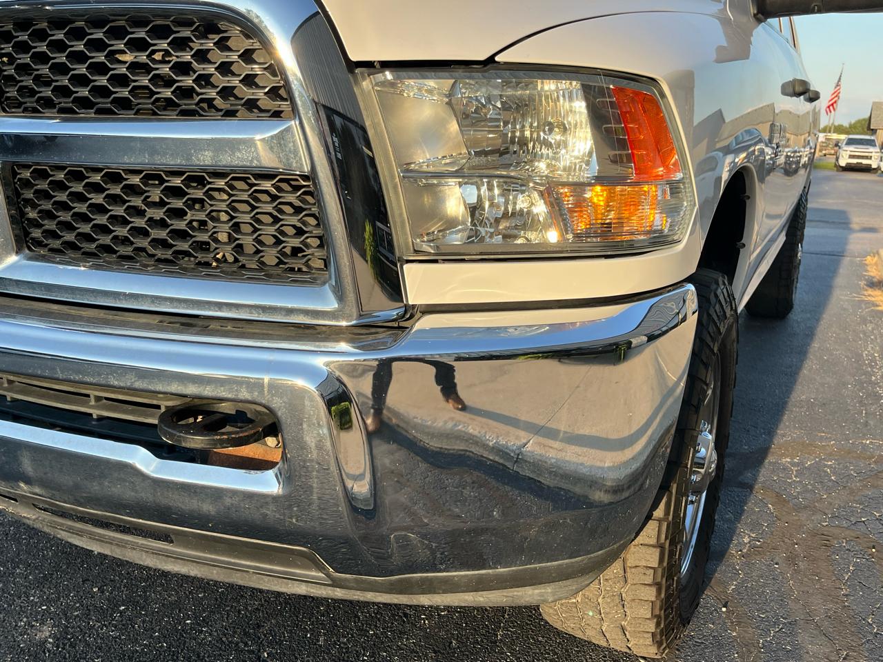 RAM 2500 Tradesman 4x4 Crew Cab 6'4" Box 2018