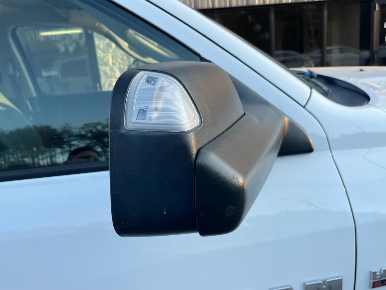 RAM 2500 Tradesman 4x4 Crew Cab 6'4" Box 2018