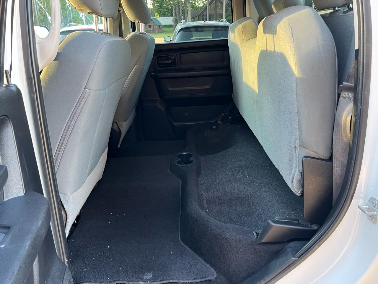 RAM 2500 Tradesman 4x4 Crew Cab 6'4" Box 2018