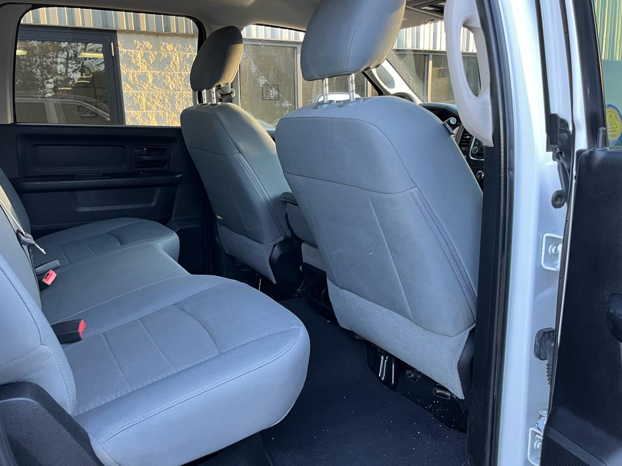 RAM 2500 Tradesman 4x4 Crew Cab 6'4" Box 2018