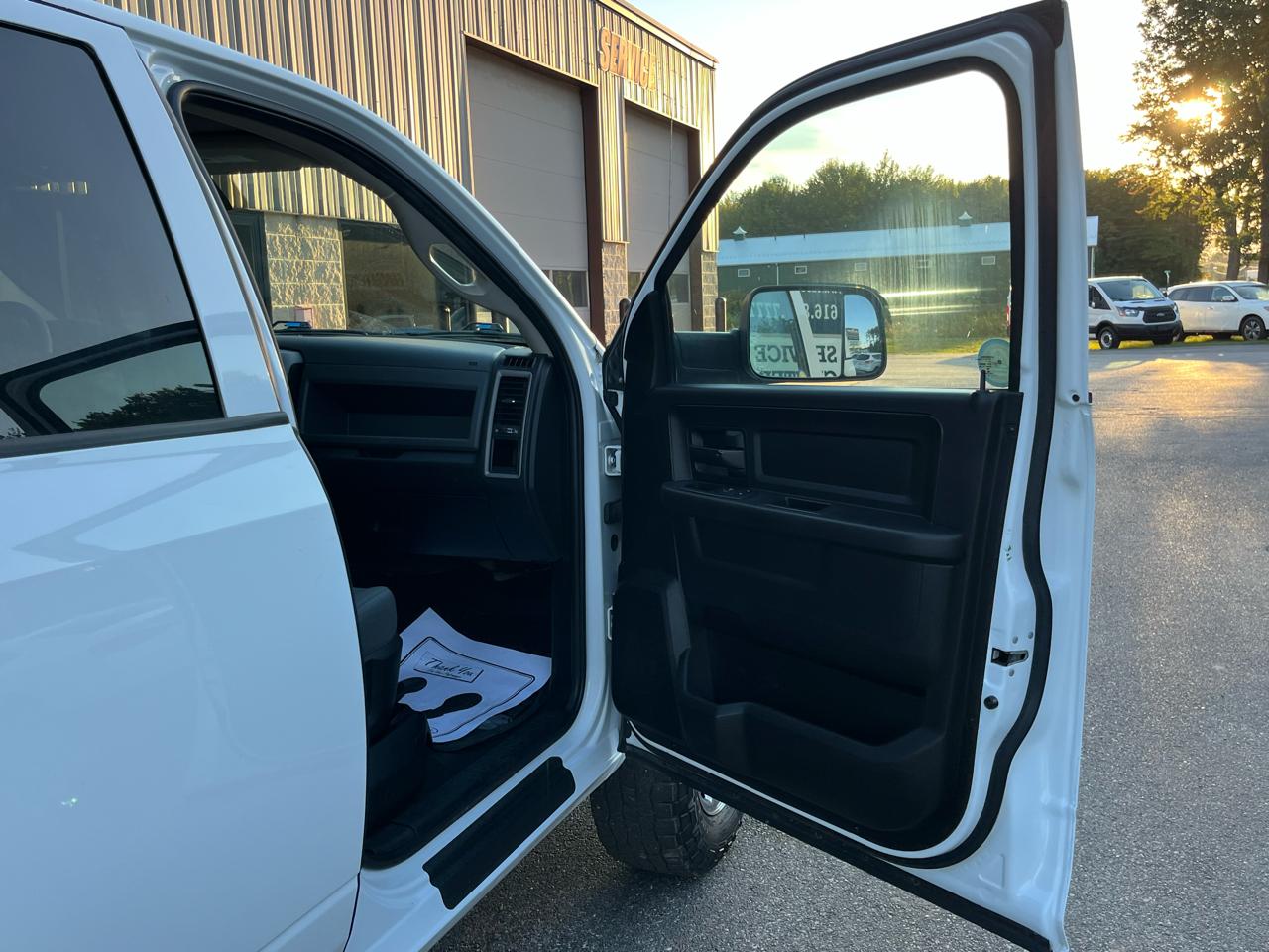 RAM 2500 Tradesman 4x4 Crew Cab 6'4" Box 2018