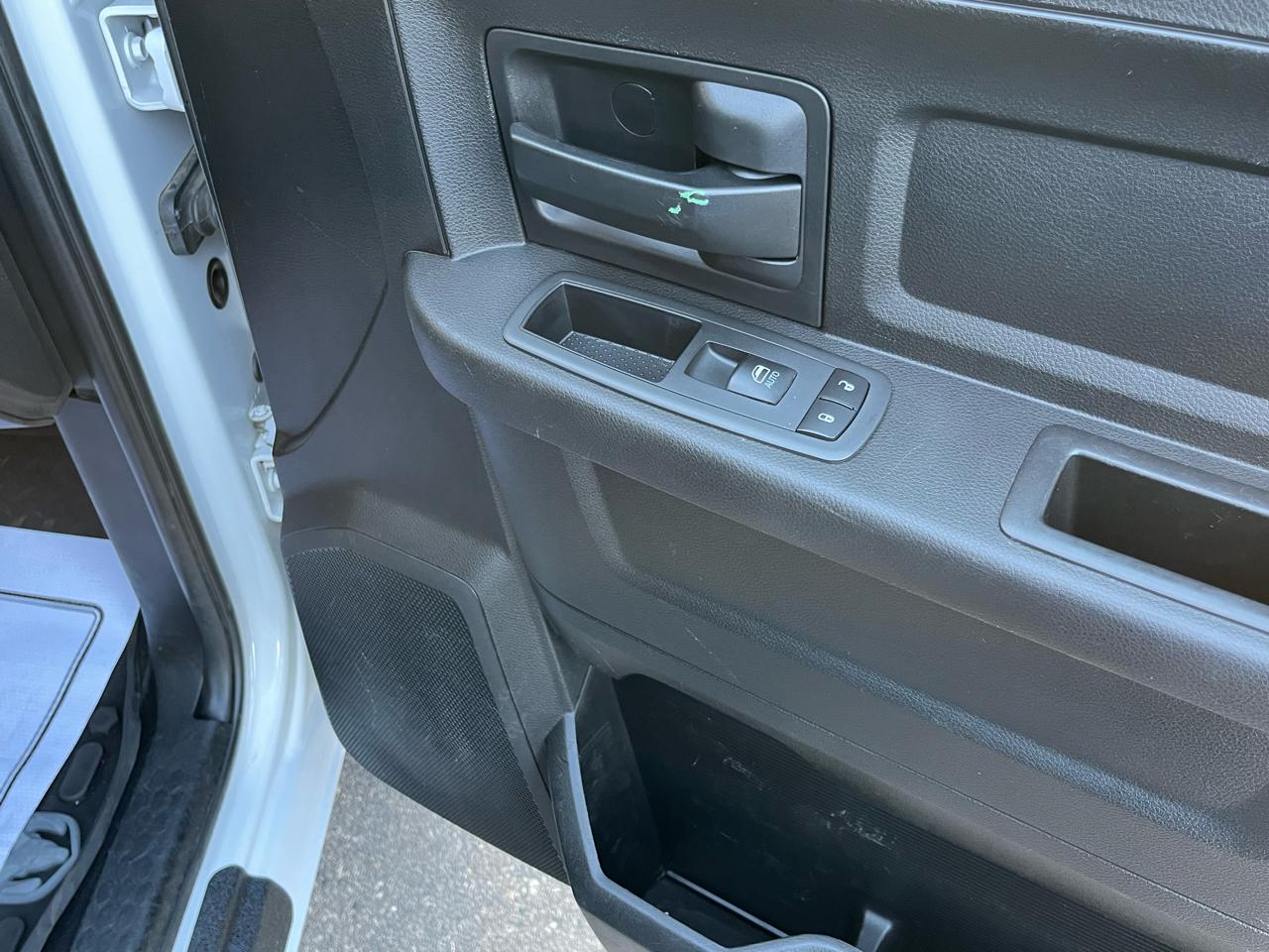 RAM 2500 Tradesman 4x4 Crew Cab 6'4" Box 2018