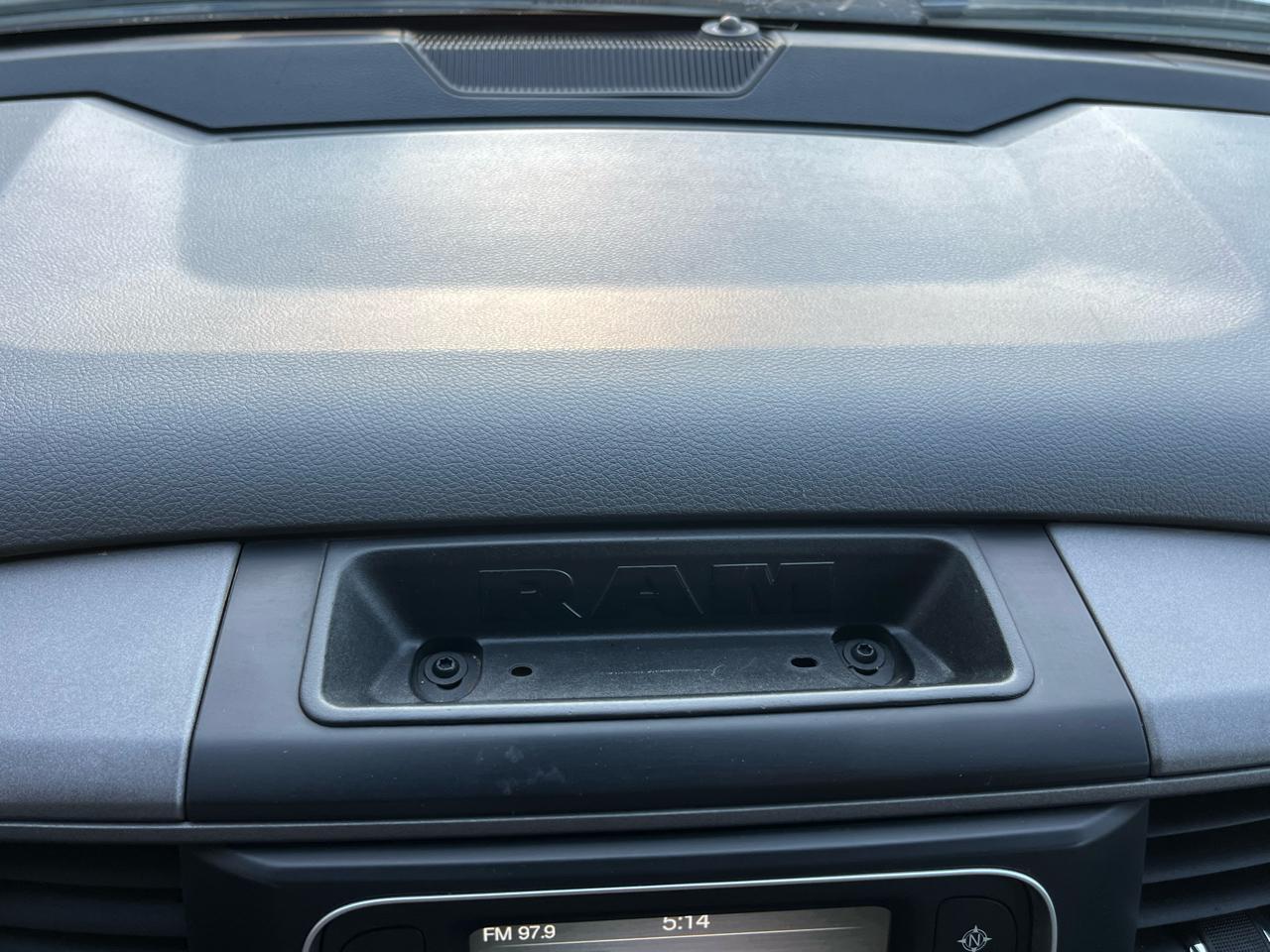 RAM 2500 Tradesman 4x4 Crew Cab 6'4" Box 2018