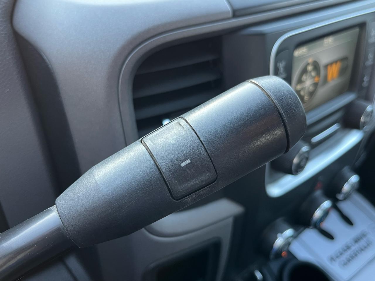 RAM 2500 Tradesman 4x4 Crew Cab 6'4" Box 2018