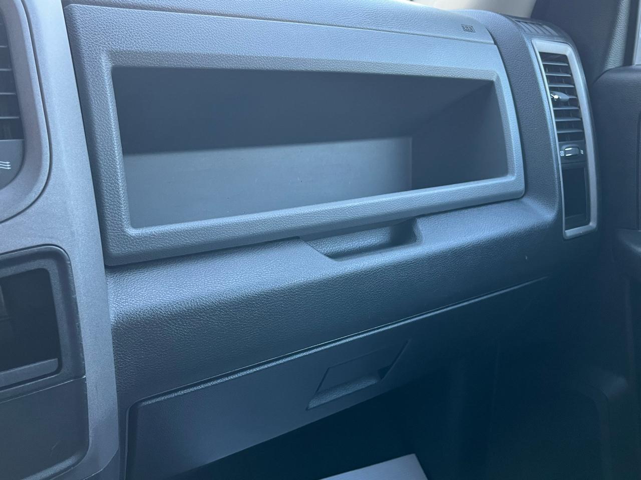 RAM 2500 Tradesman 4x4 Crew Cab 6'4" Box 2018