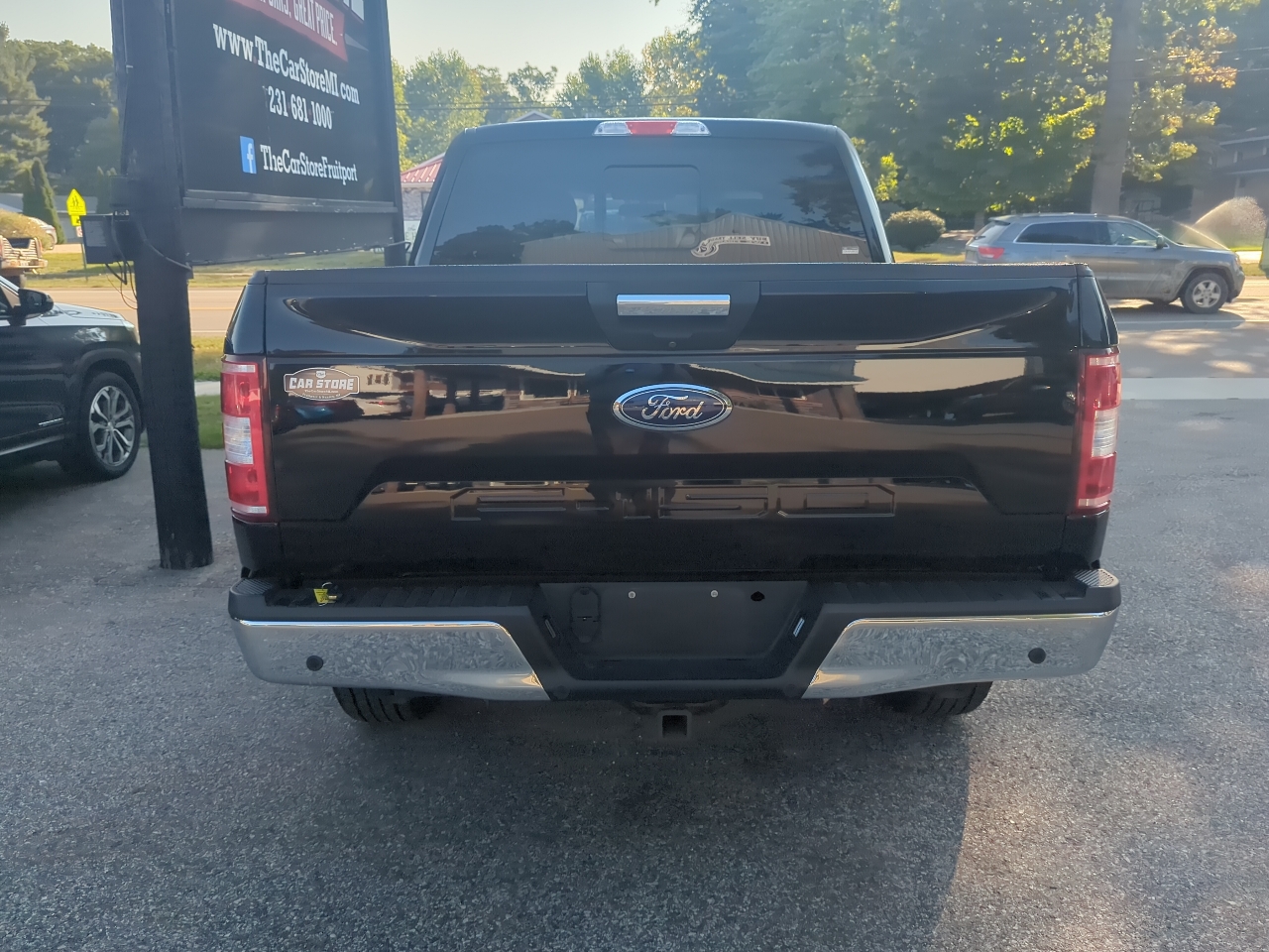 Ford F-150 XLT 4WD SuperCrew 5.5' Box 2019 Ford F-150 XLT 4WD SuperCrew 5.5' Box 2019