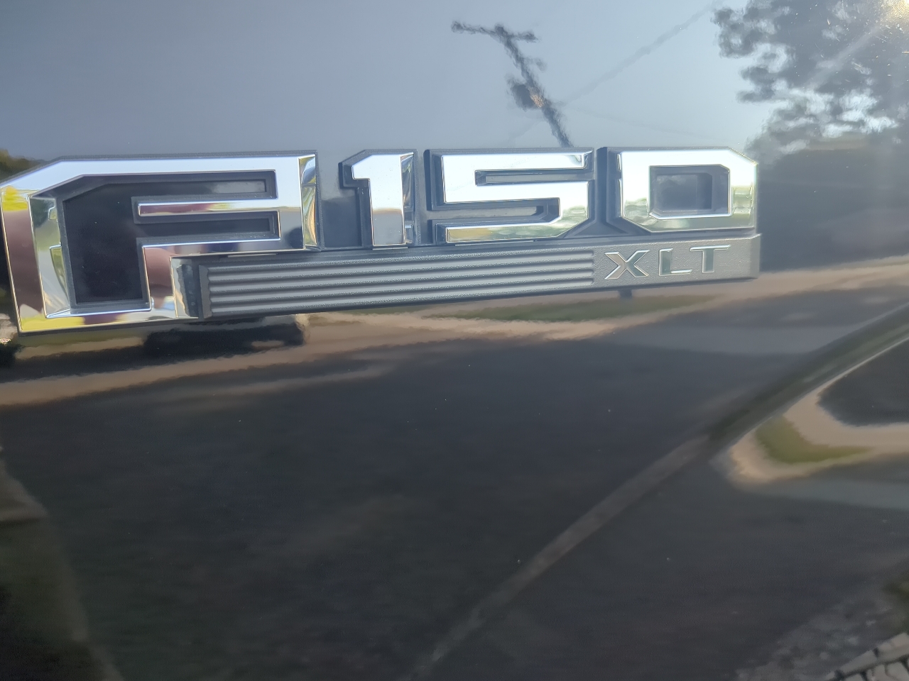 Ford F-150 XLT 4WD SuperCrew 5.5' Box 2019 Ford F-150 XLT 4WD SuperCrew 5.5' Box 2019