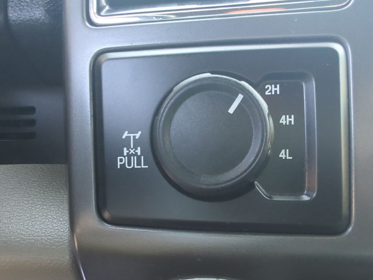 Ford F-150 XLT 4WD SuperCrew 5.5' Box 2019 Ford F-150 XLT 4WD SuperCrew 5.5' Box 2019