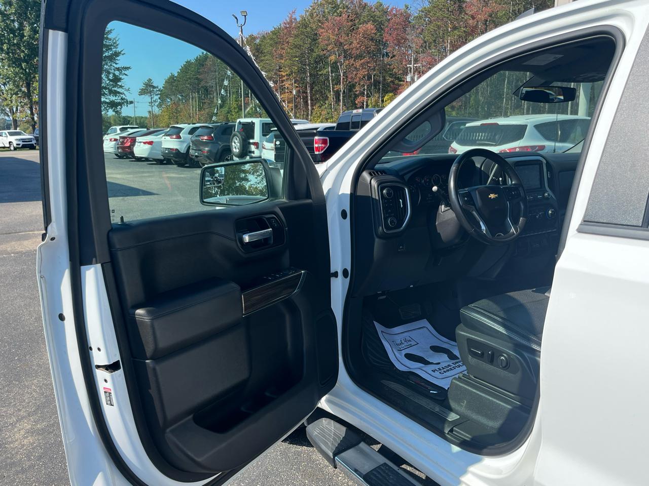 Chevrolet Silverado 1500 4WD Crew Cab 147" LT w/1LT 2021