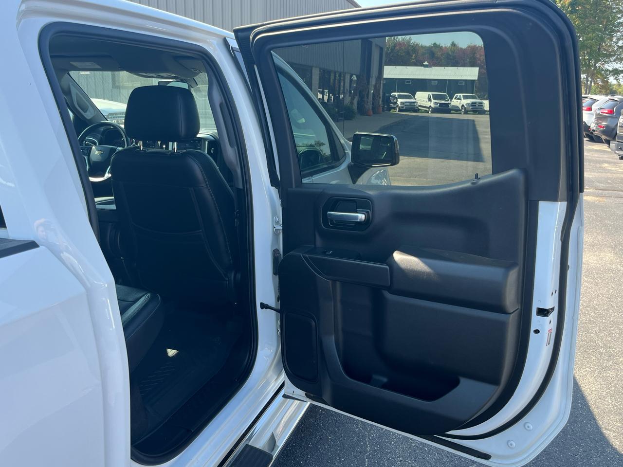 Chevrolet Silverado 1500 4WD Crew Cab 147" LT w/1LT 2021