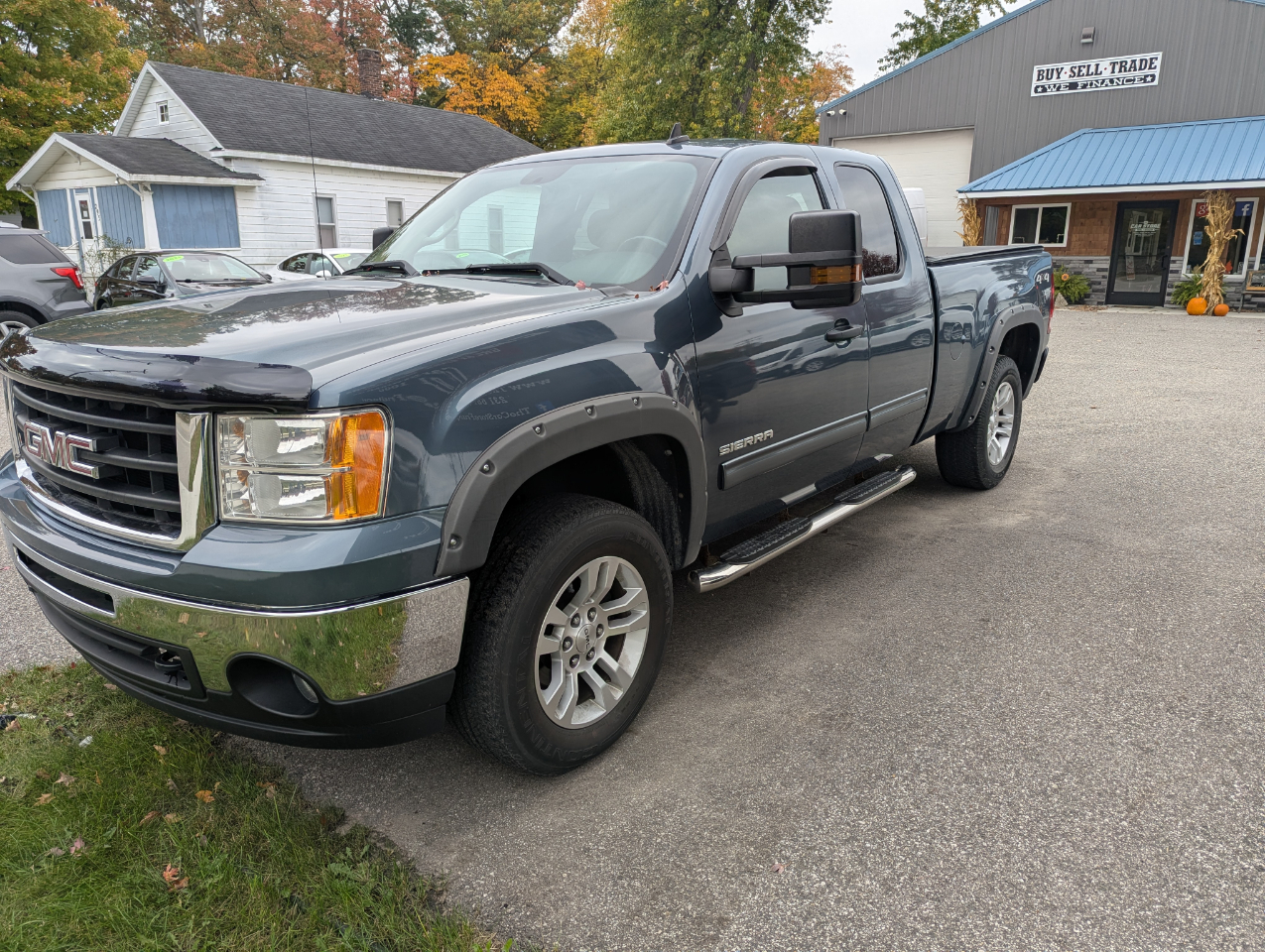 GMC Sierra 1500 4WD Ext Cab 143.5" SLE 2010 GMC Sierra 1500 4WD Ext Cab 143.5" SLE 2010