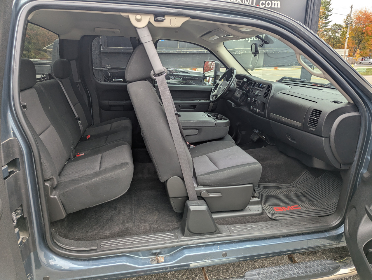 GMC Sierra 1500 4WD Ext Cab 143.5" SLE 2010 GMC Sierra 1500 4WD Ext Cab 143.5" SLE 2010