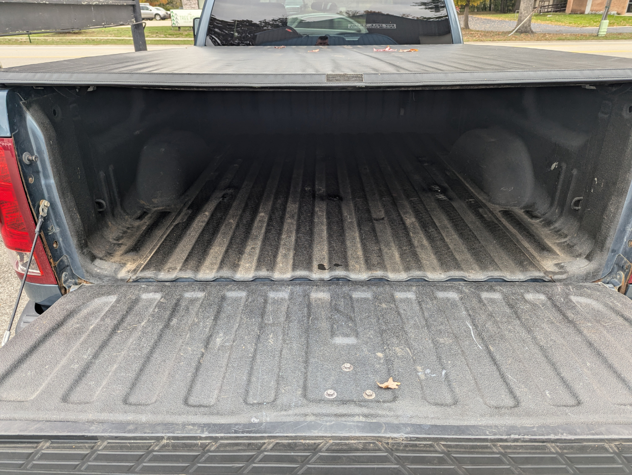 GMC Sierra 1500 4WD Ext Cab 143.5" SLE 2010 GMC Sierra 1500 4WD Ext Cab 143.5" SLE 2010
