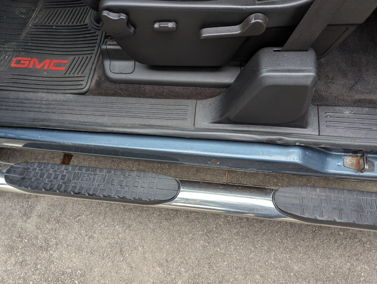 GMC Sierra 1500 4WD Ext Cab 143.5" SLE 2010 GMC Sierra 1500 4WD Ext Cab 143.5" SLE 2010