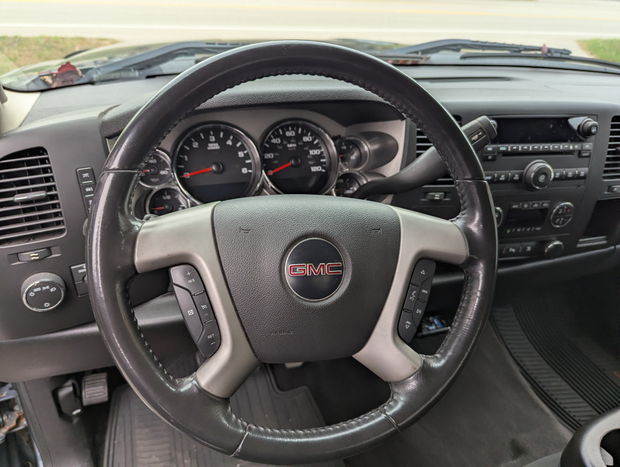 GMC Sierra 1500 4WD Ext Cab 143.5" SLE 2010 GMC Sierra 1500 4WD Ext Cab 143.5" SLE 2010