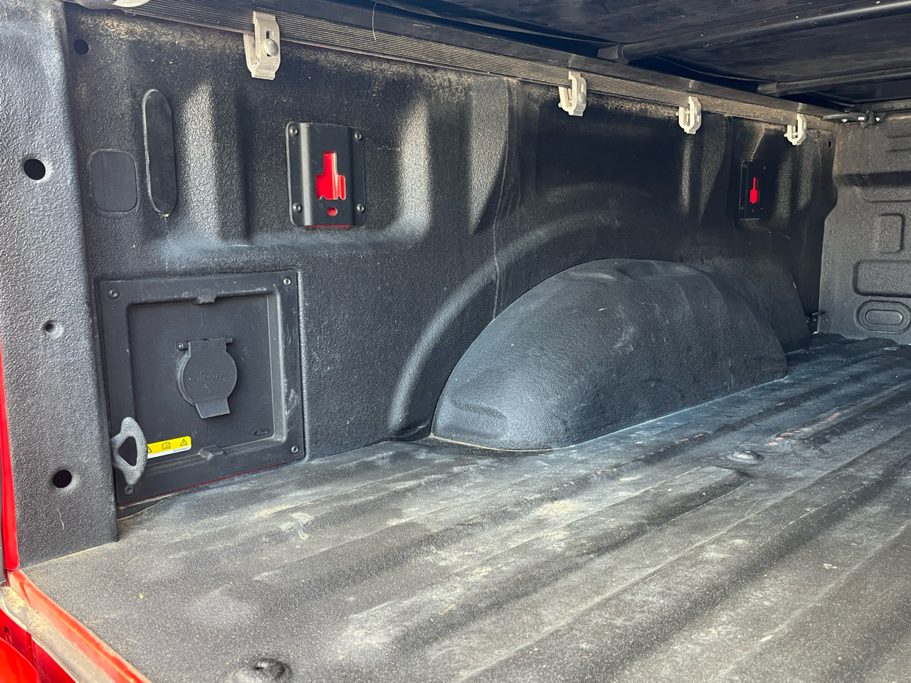 Ford F-150 Lariat SuperCab 6.5-ft. Bed 4WD 2022 Ford F-150 Lariat SuperCab 6.5-ft. Bed 4WD 2022