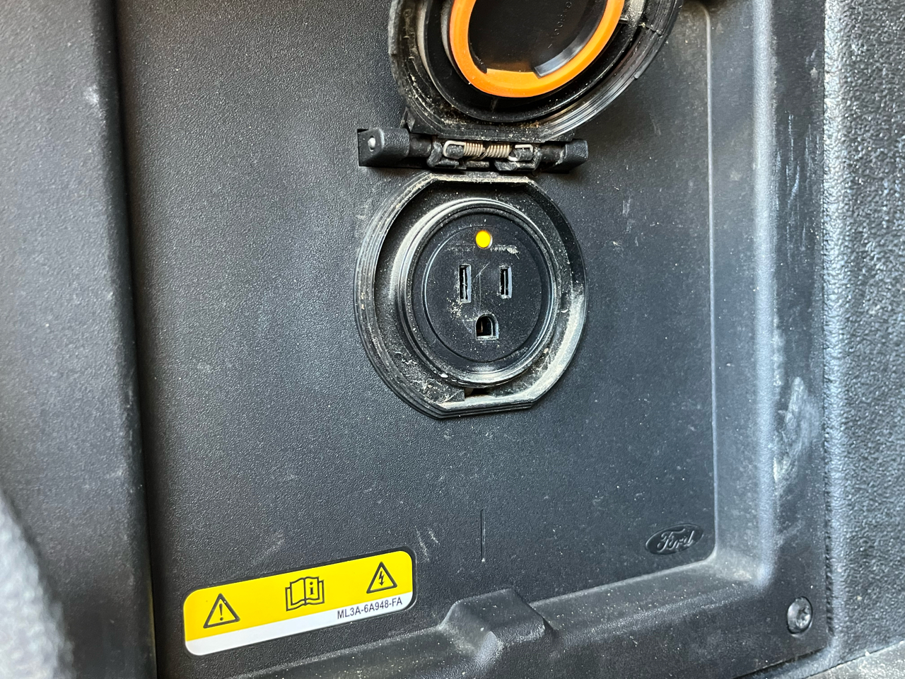 Ford F-150 Lariat SuperCab 6.5-ft. Bed 4WD 2022 Ford F-150 Lariat SuperCab 6.5-ft. Bed 4WD 2022