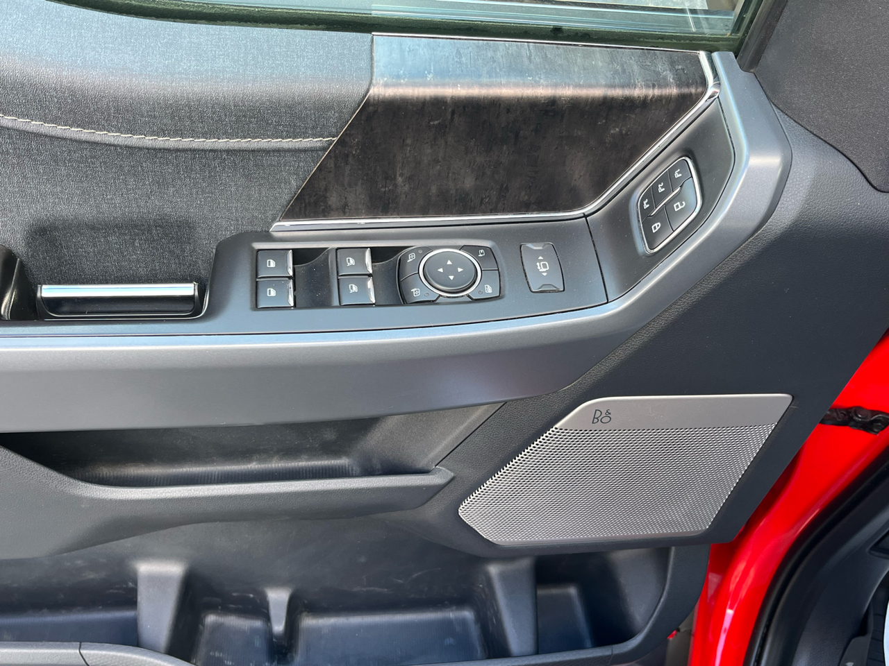 Ford F-150 Lariat SuperCab 6.5-ft. Bed 4WD 2022 Ford F-150 Lariat SuperCab 6.5-ft. Bed 4WD 2022