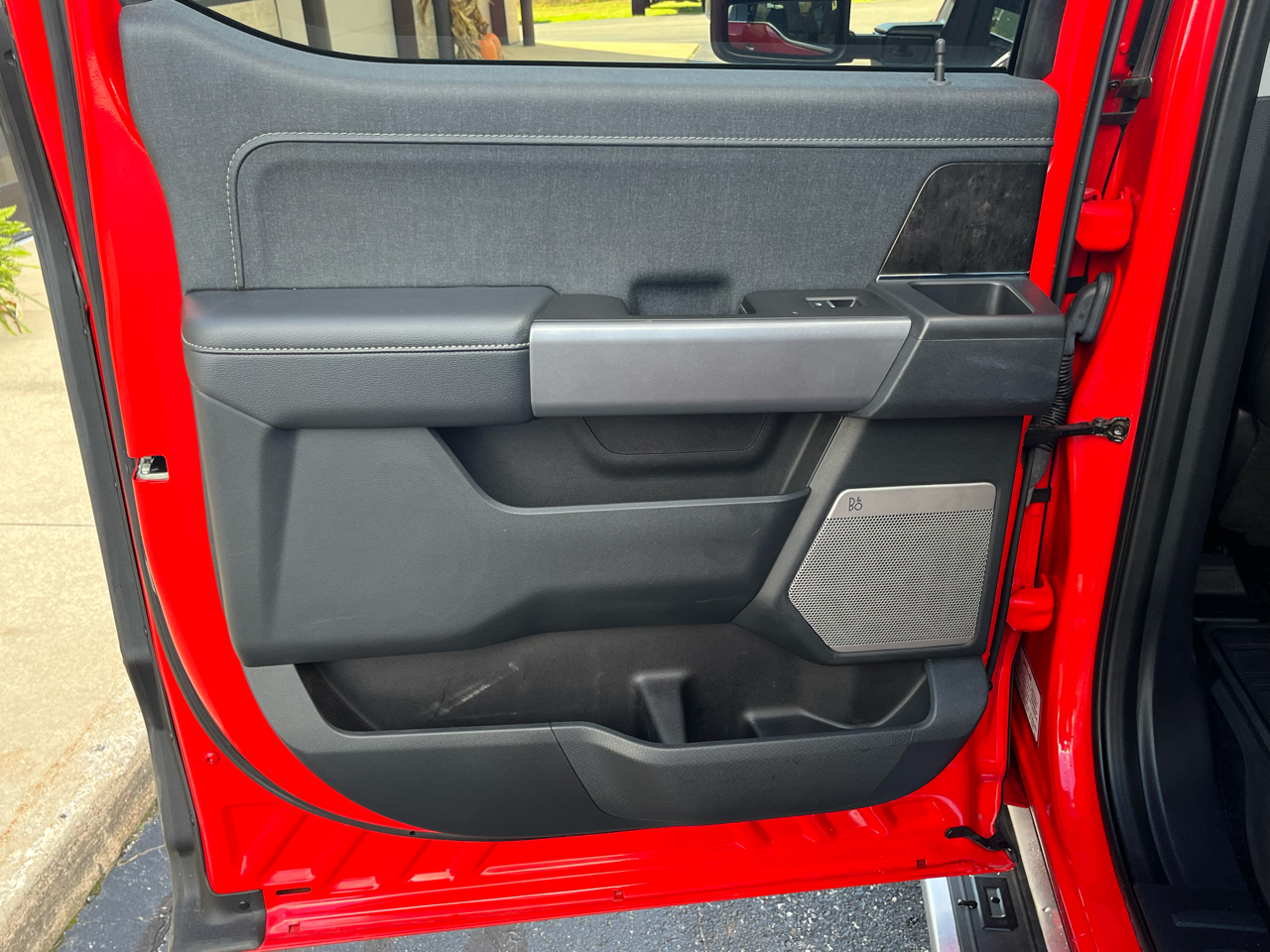 Ford F-150 Lariat SuperCab 6.5-ft. Bed 4WD 2022 Ford F-150 Lariat SuperCab 6.5-ft. Bed 4WD 2022