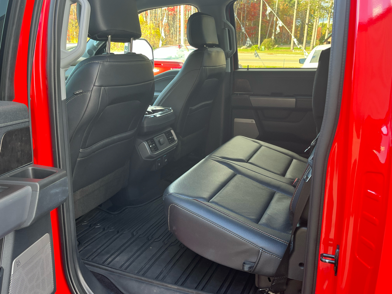 Ford F-150 Lariat SuperCab 6.5-ft. Bed 4WD 2022 Ford F-150 Lariat SuperCab 6.5-ft. Bed 4WD 2022