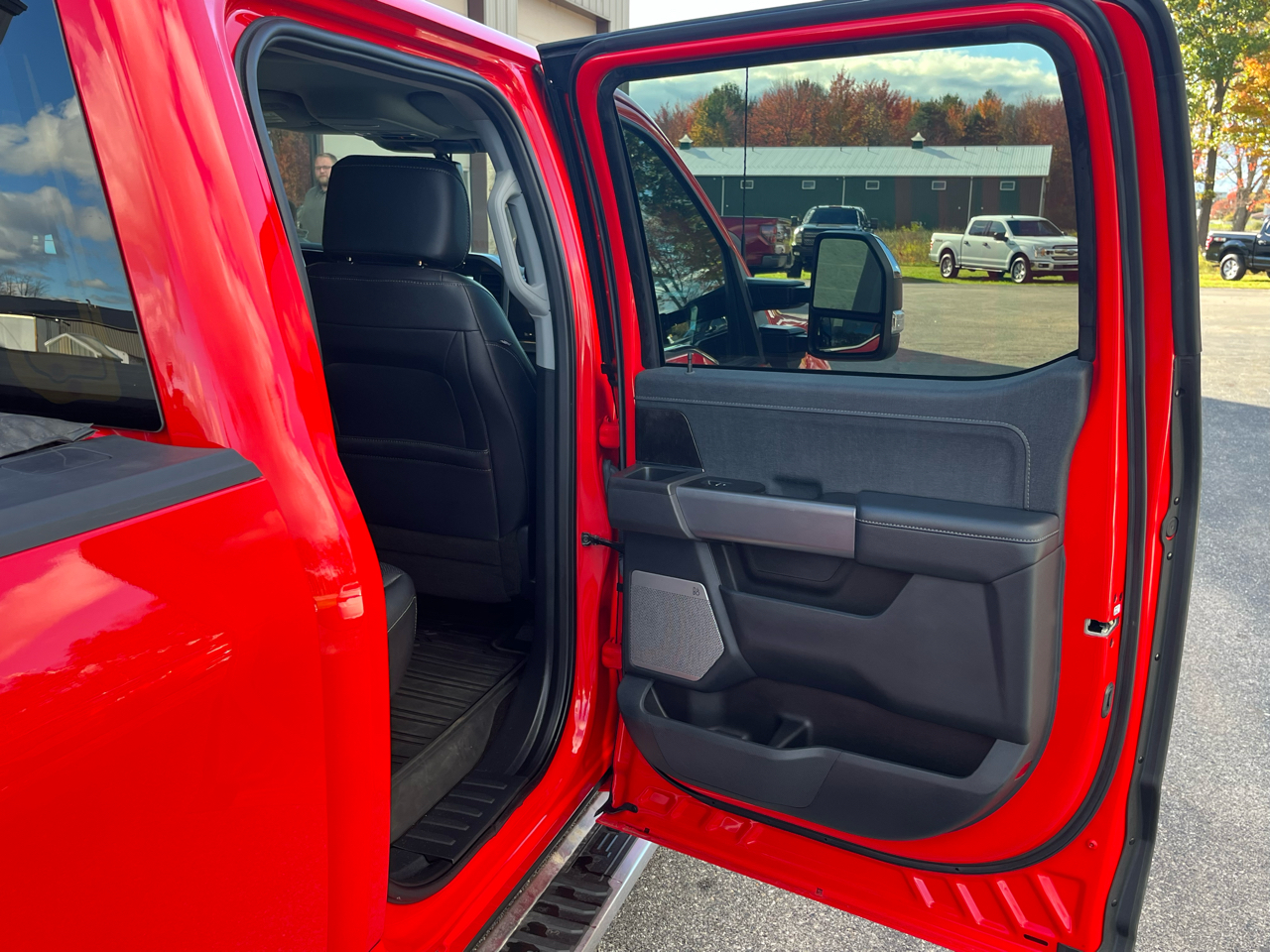 Ford F-150 Lariat SuperCab 6.5-ft. Bed 4WD 2022 Ford F-150 Lariat SuperCab 6.5-ft. Bed 4WD 2022