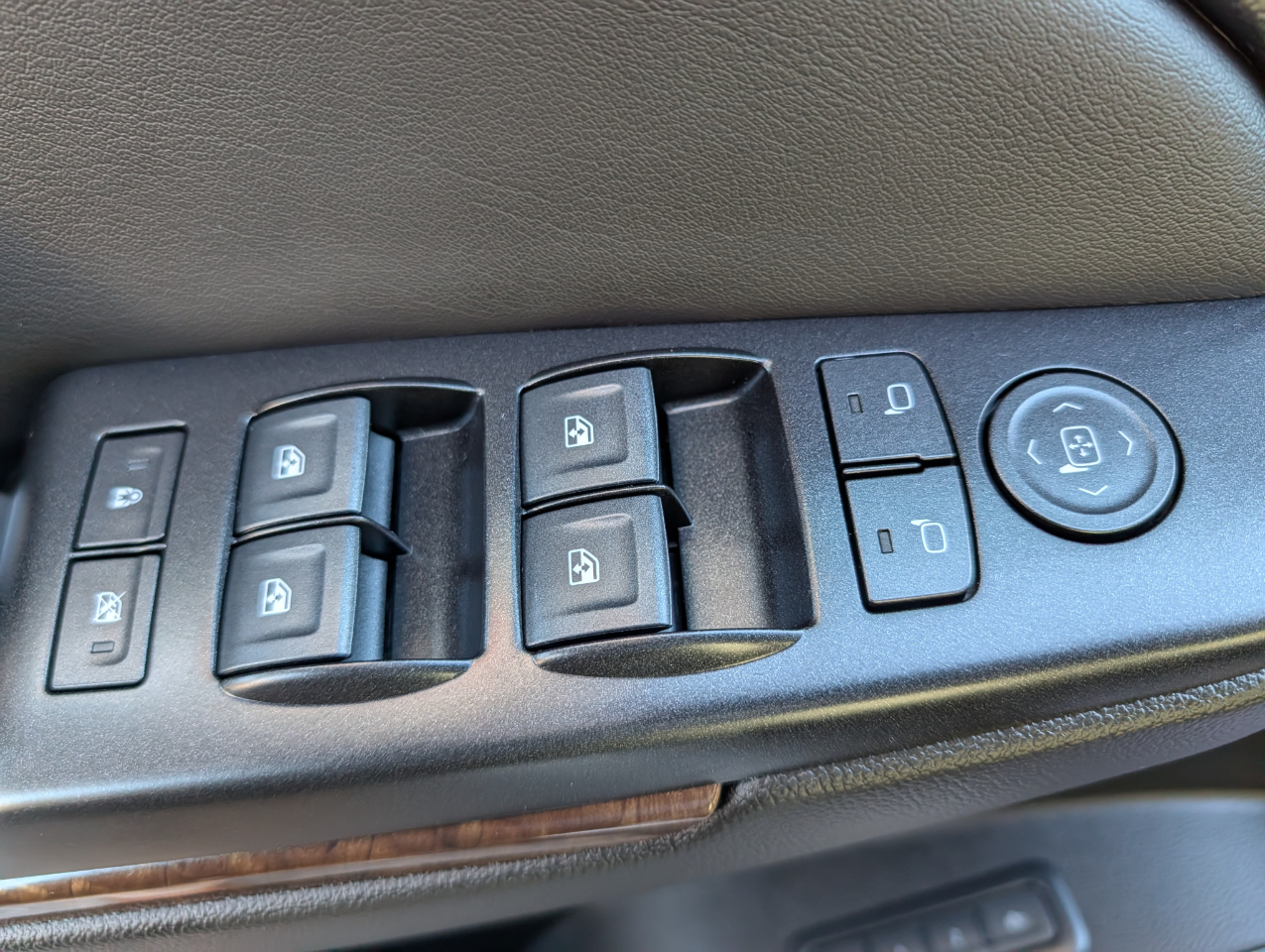 Chevrolet Suburban 4WD 4dr Z71 2018