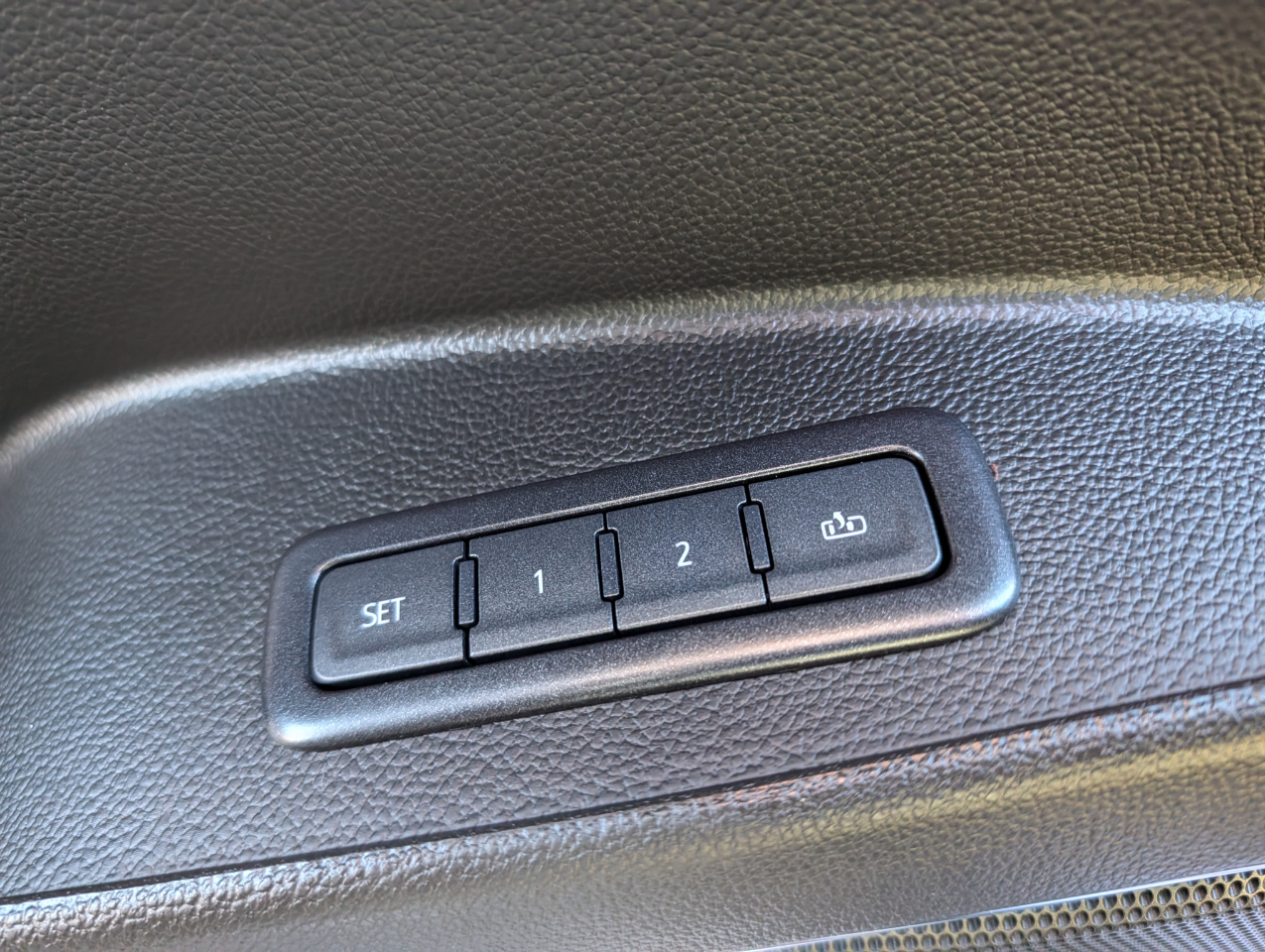 Chevrolet Suburban 4WD 4dr Z71 2018