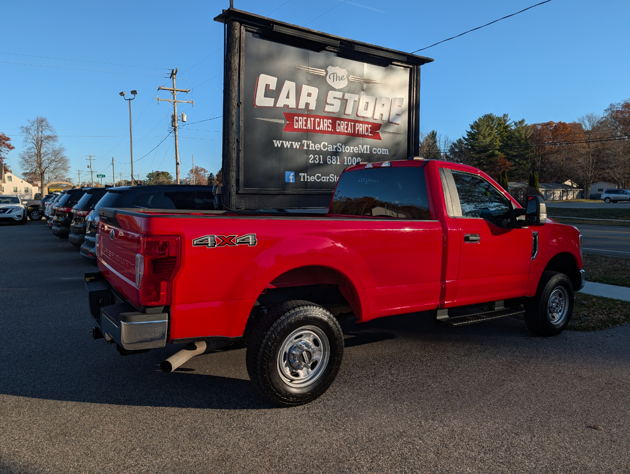 Ford Super Duty F-250 SRW XLT 4WD Reg Cab 8' Box 2022