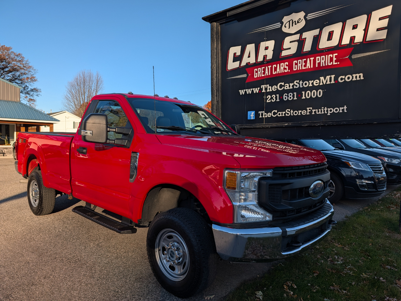 Ford Super Duty F-250 SRW XLT 4WD Reg Cab 8' Box 2022