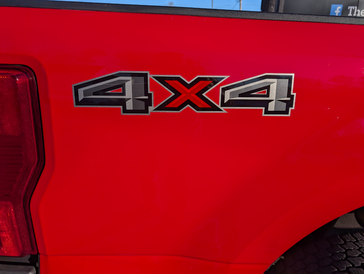 Ford Super Duty F-250 SRW XLT 4WD Reg Cab 8' Box 2022