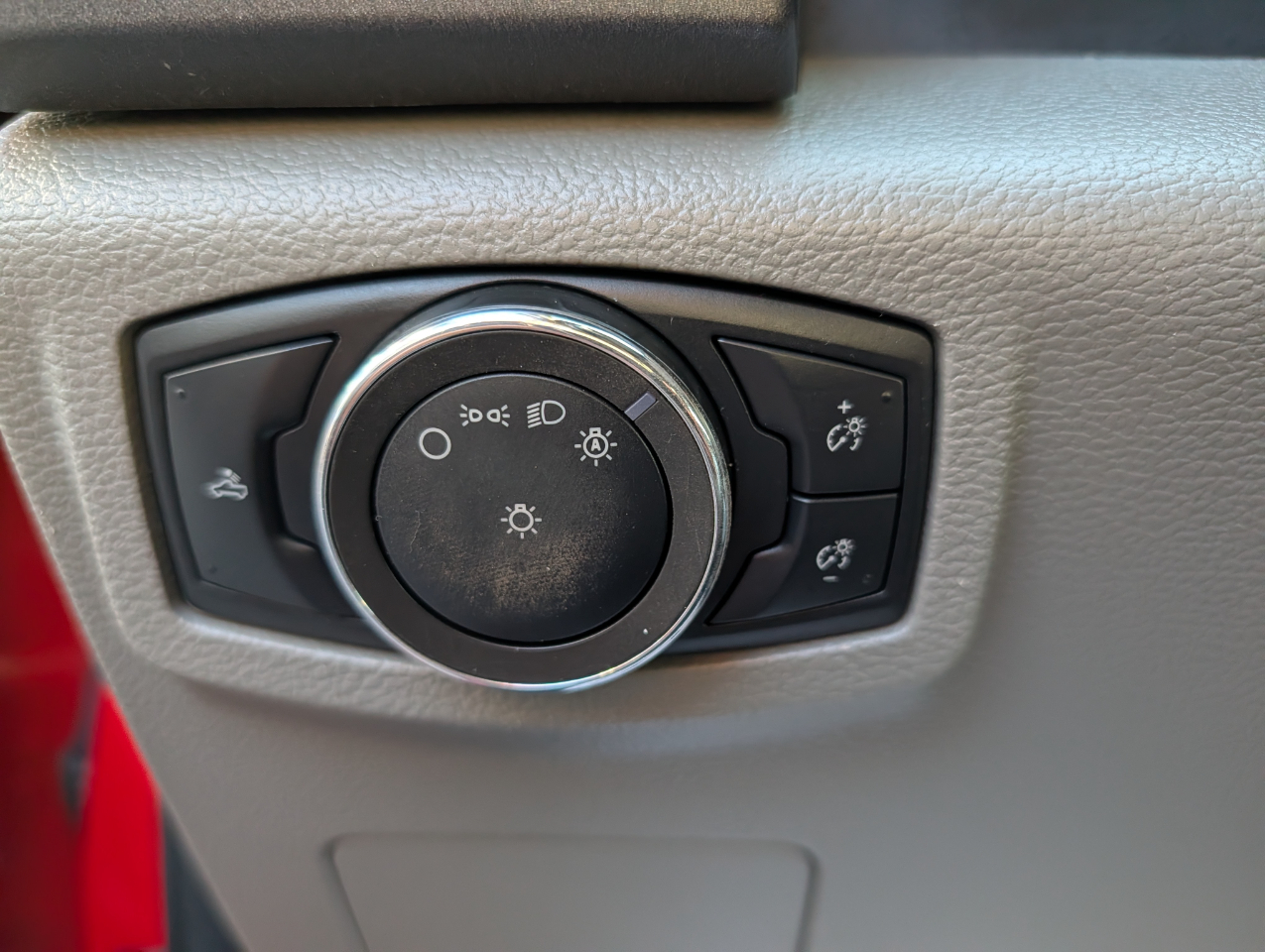 Ford Super Duty F-250 SRW XLT 4WD Reg Cab 8' Box 2022