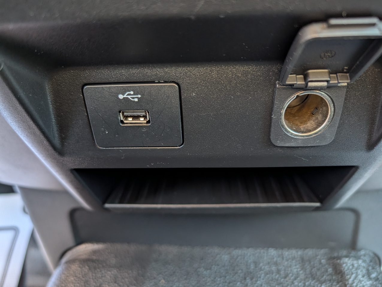 Ford Super Duty F-250 SRW XLT 4WD Reg Cab 8' Box 2022