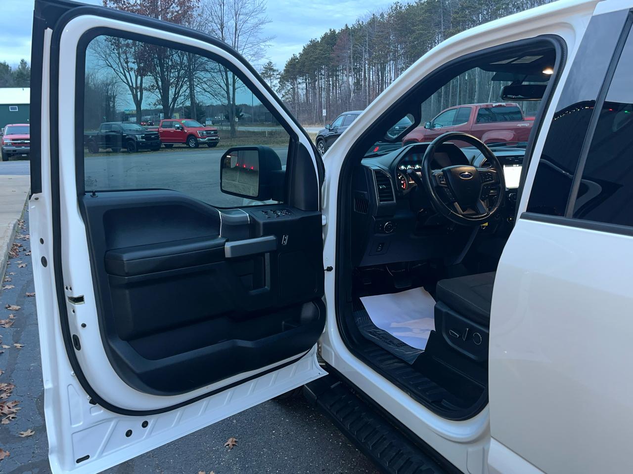 Ford F-150 XLT 4WD SuperCrew 6.5' Box 2017