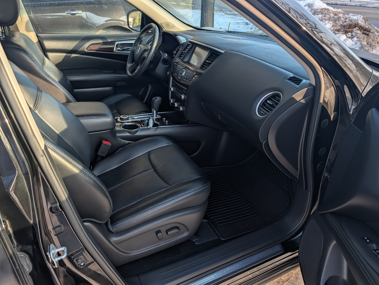 Nissan Pathfinder 4WD 4dr Platinum 2016