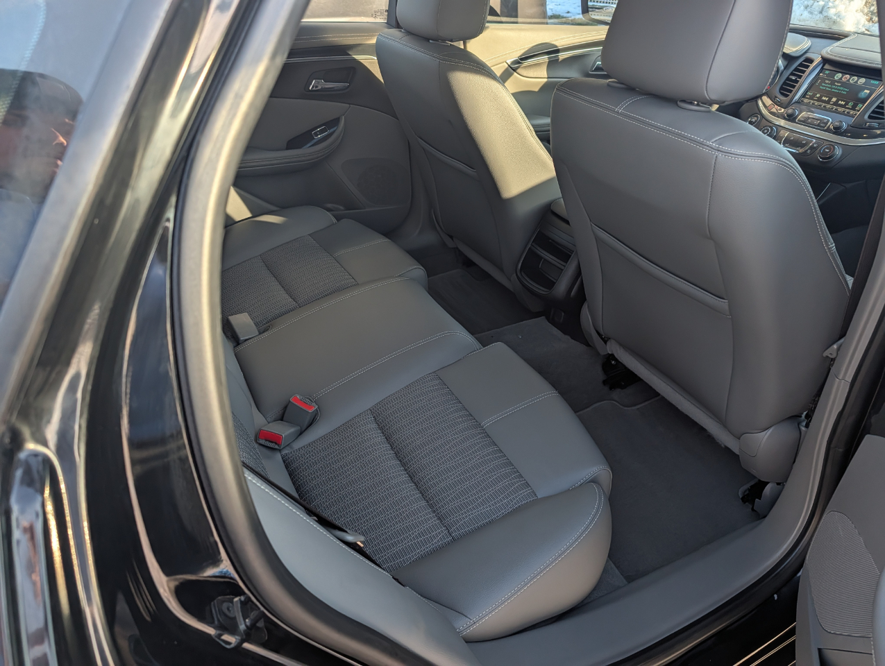 Chevrolet Impala 4dr Sdn LS w/1FL 2019