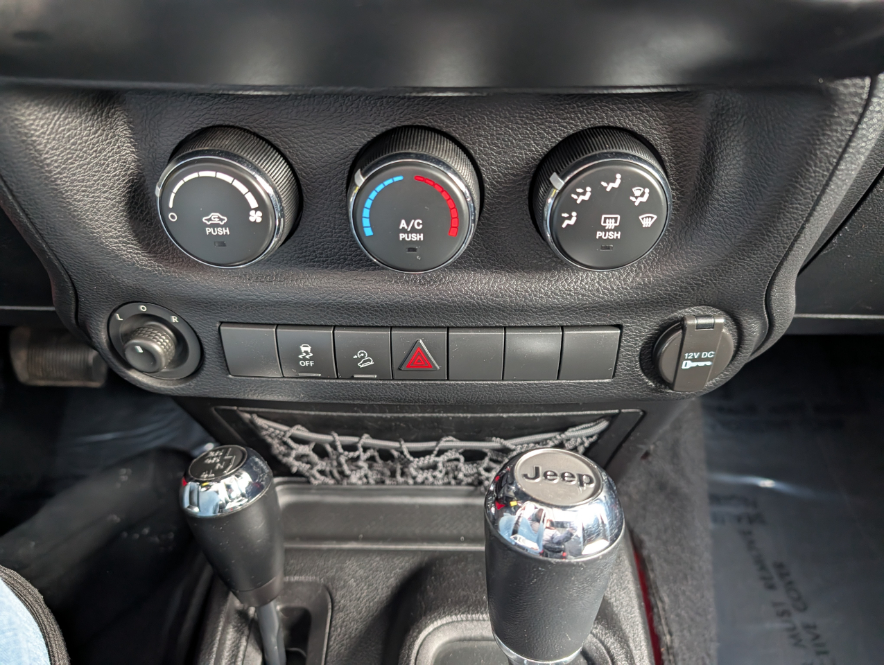 Jeep Wrangler Unlimited 4WD 4dr Sport 2012