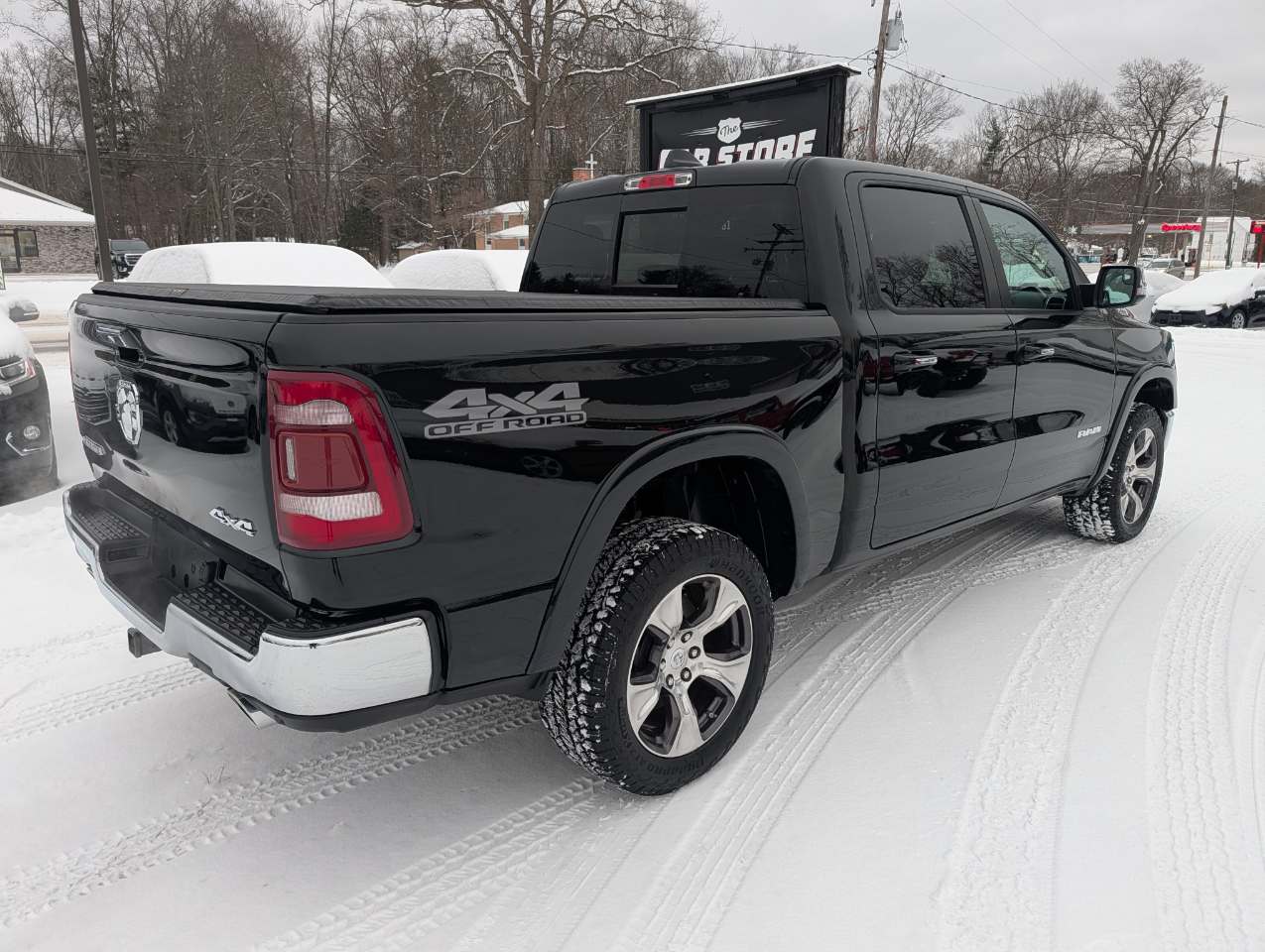 RAM 1500 Laramie 4x4 Crew Cab 5'7" Box 2019