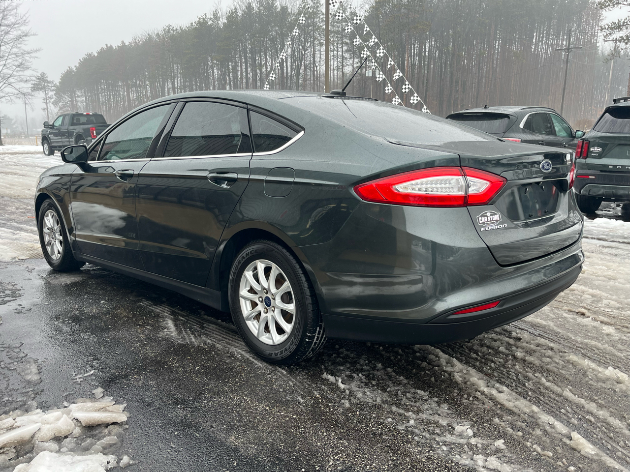 Ford Fusion 4dr Sdn S FWD 2016