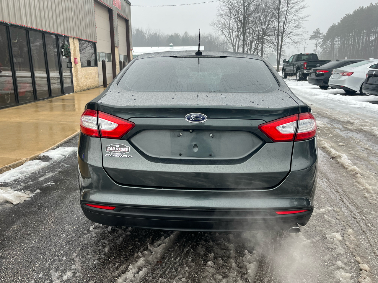 Ford Fusion 4dr Sdn S FWD 2016