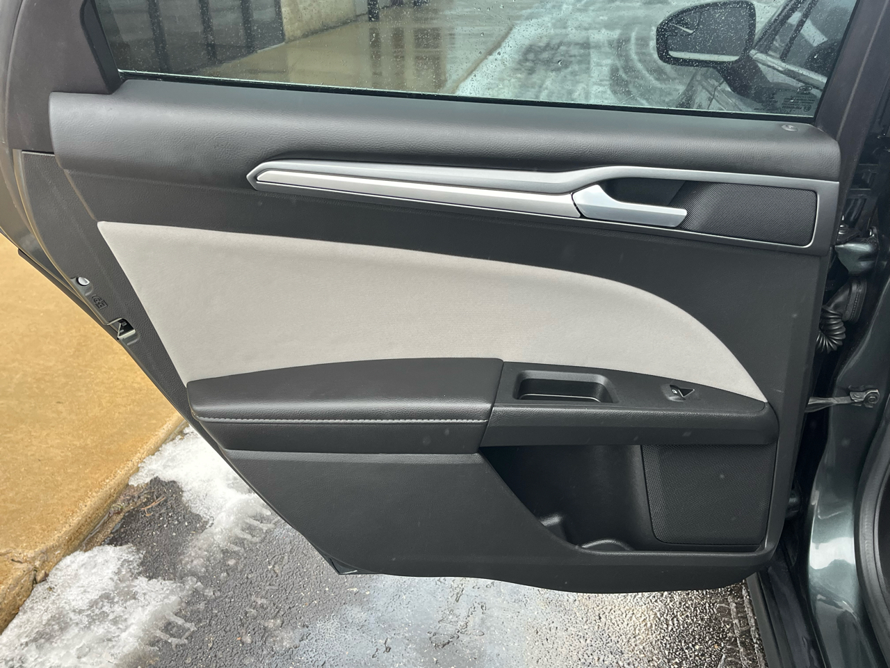 Ford Fusion 4dr Sdn S FWD 2016